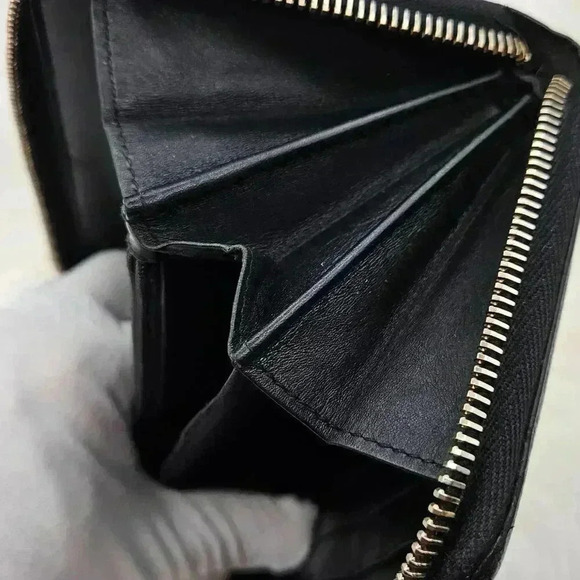 Belle de Jour Vernis Zippy Wallet - Picture 11 of 16